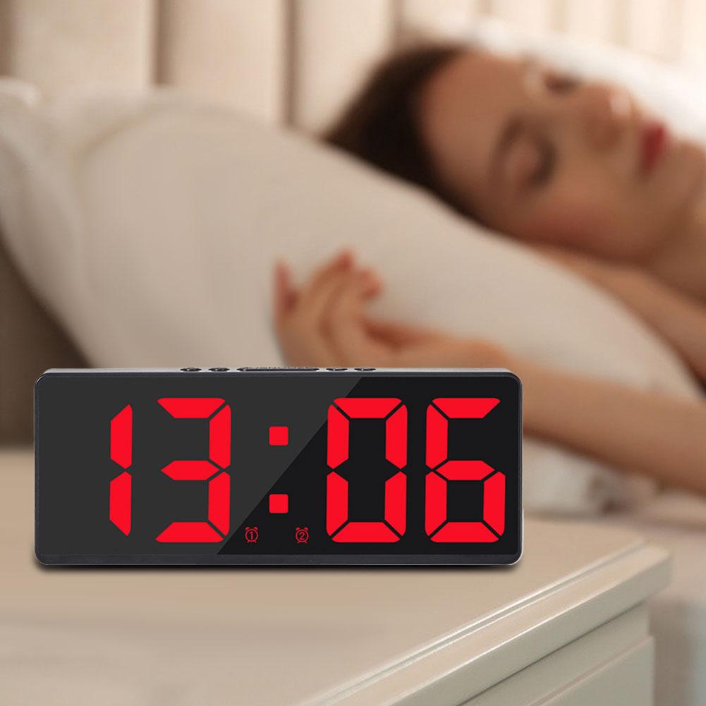 Led Desk Clock - LED Digitale Wekker Spraakbesturing Temperatuurweergave Snooze